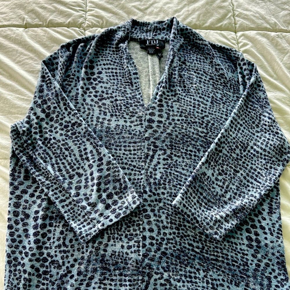 Navy and light blue jersey material  casual top